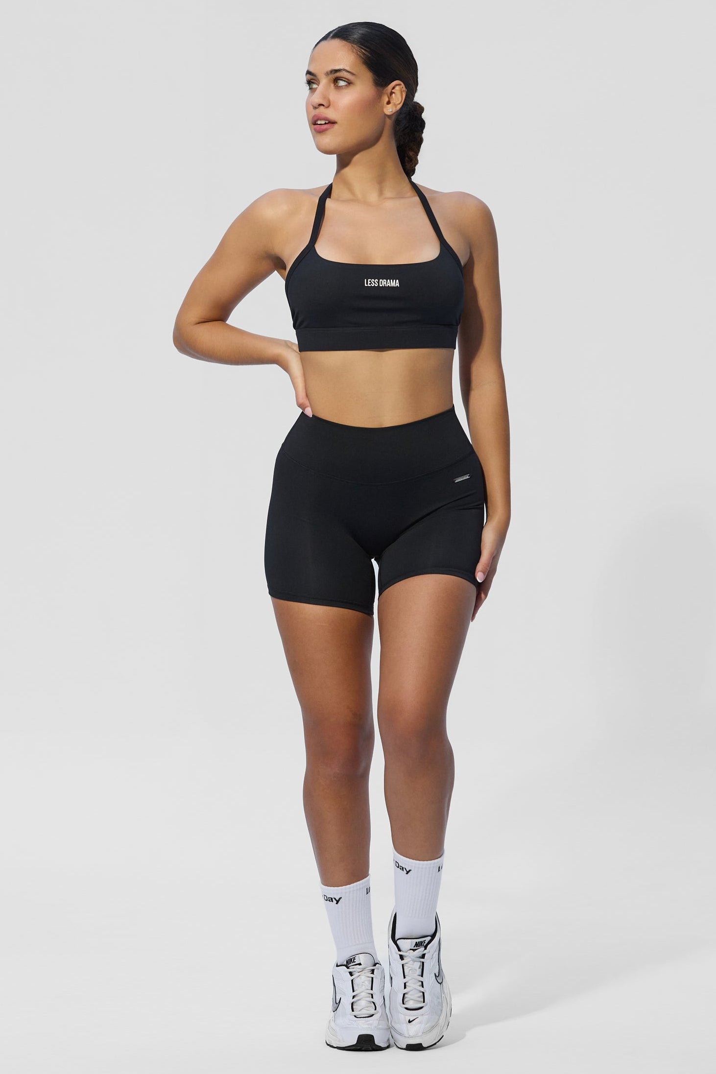 She Pretty Sports Bra - Black